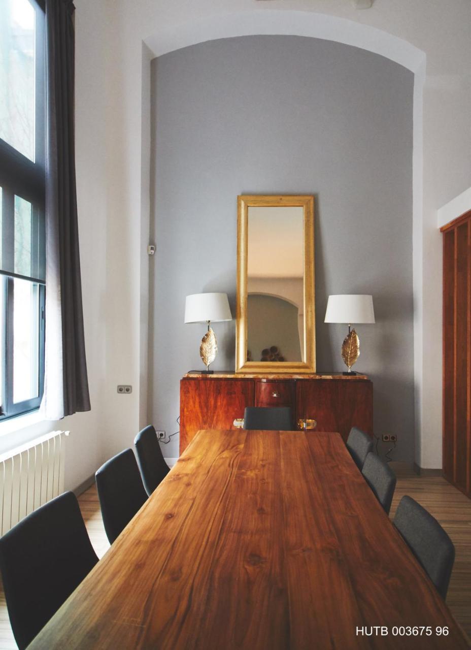 Alcam Alio Cine Apartment Barcelona Luaran gambar