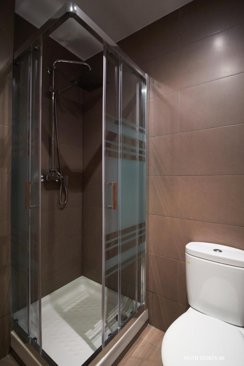 Alcam Alio Cine Apartment Barcelona Luaran gambar