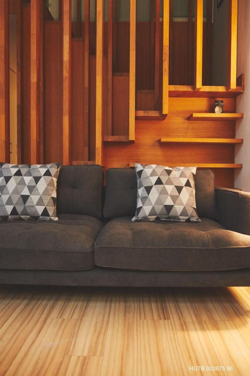 Alcam Alio Cine Apartment Barcelona Luaran gambar