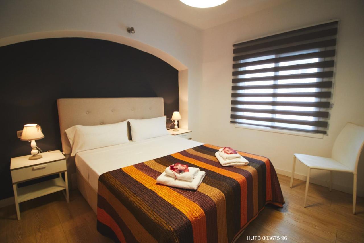 Alcam Alio Cine Apartment Barcelona Luaran gambar